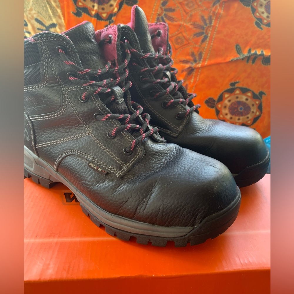 Women’s work force/ combat boots 8.5